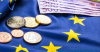 VND Mất Giá Mạnh So Với Euro và Nhiều Ngoại Tệ Khác: Tác Động Đa Chiều Đến Nền Kinh Tế Việt Nam