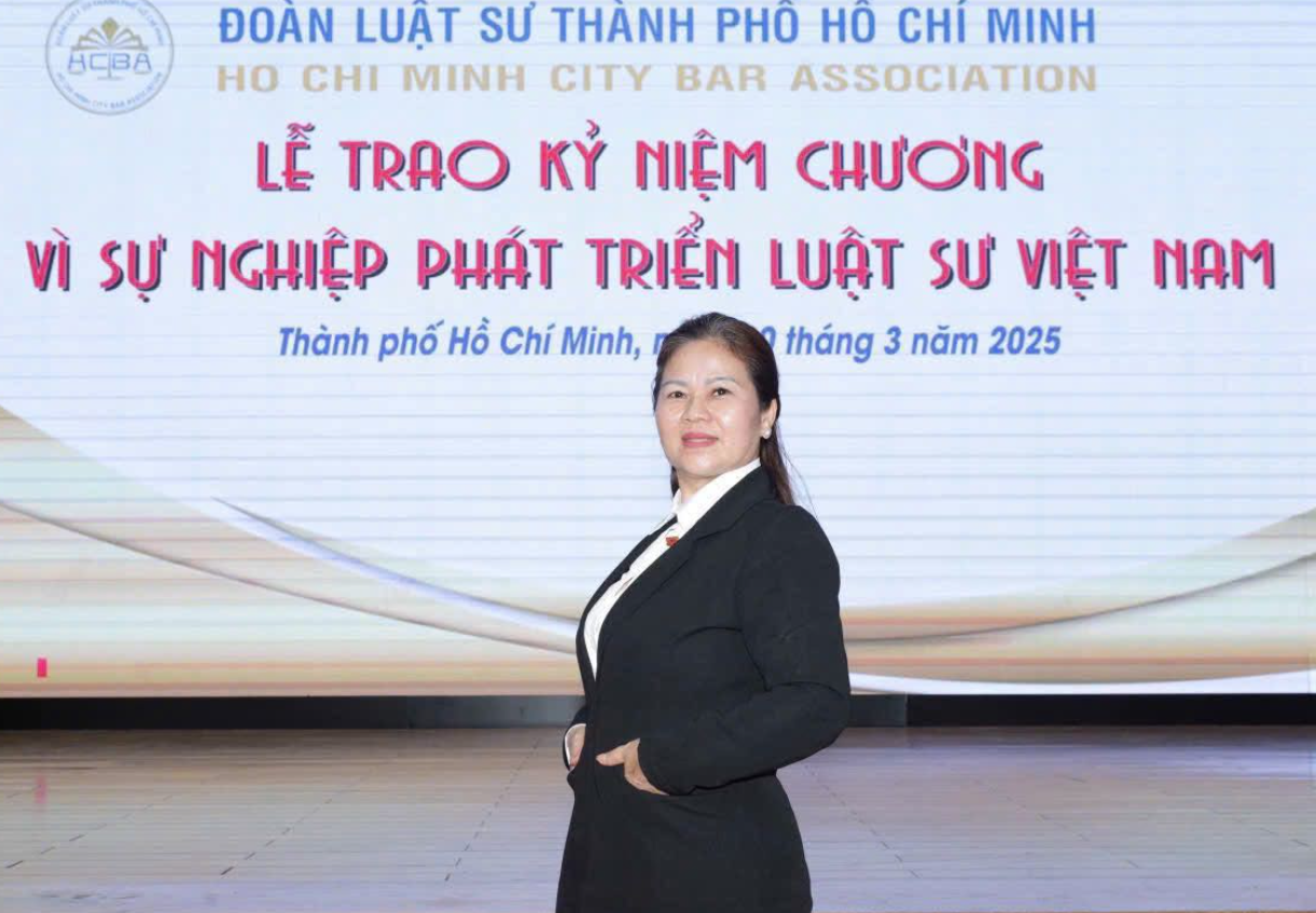 LUẬT SƯ NGUYỄN THỊ KIM OANH: NGƯỜI TRUYỀN LỬA TÍN – LAN TỎA NIỀM TIN